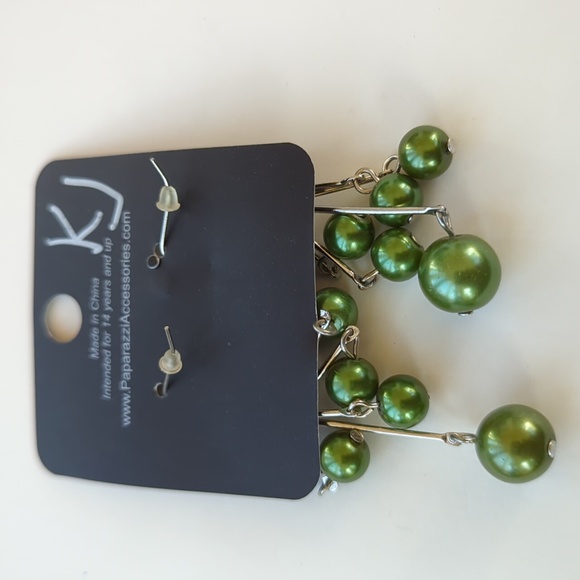 Boutique Paparazzi Olive Green Ball Accent Dangle Fashion Earrings - Picture 3 of 4